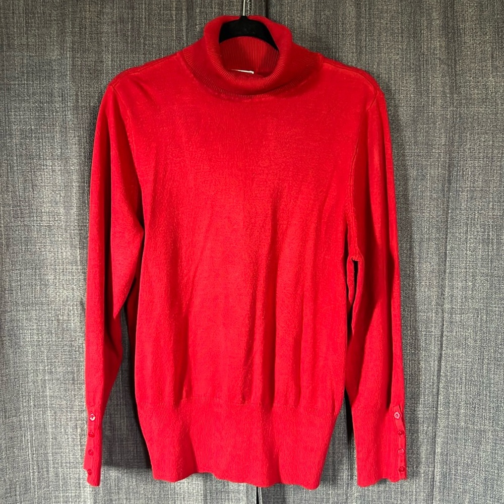 JM collection red turtleneck sweater with buttons on cuffs size XL